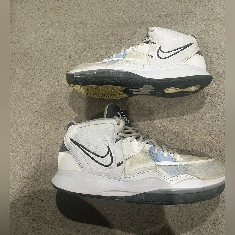 Nike Kyrie Infinity 